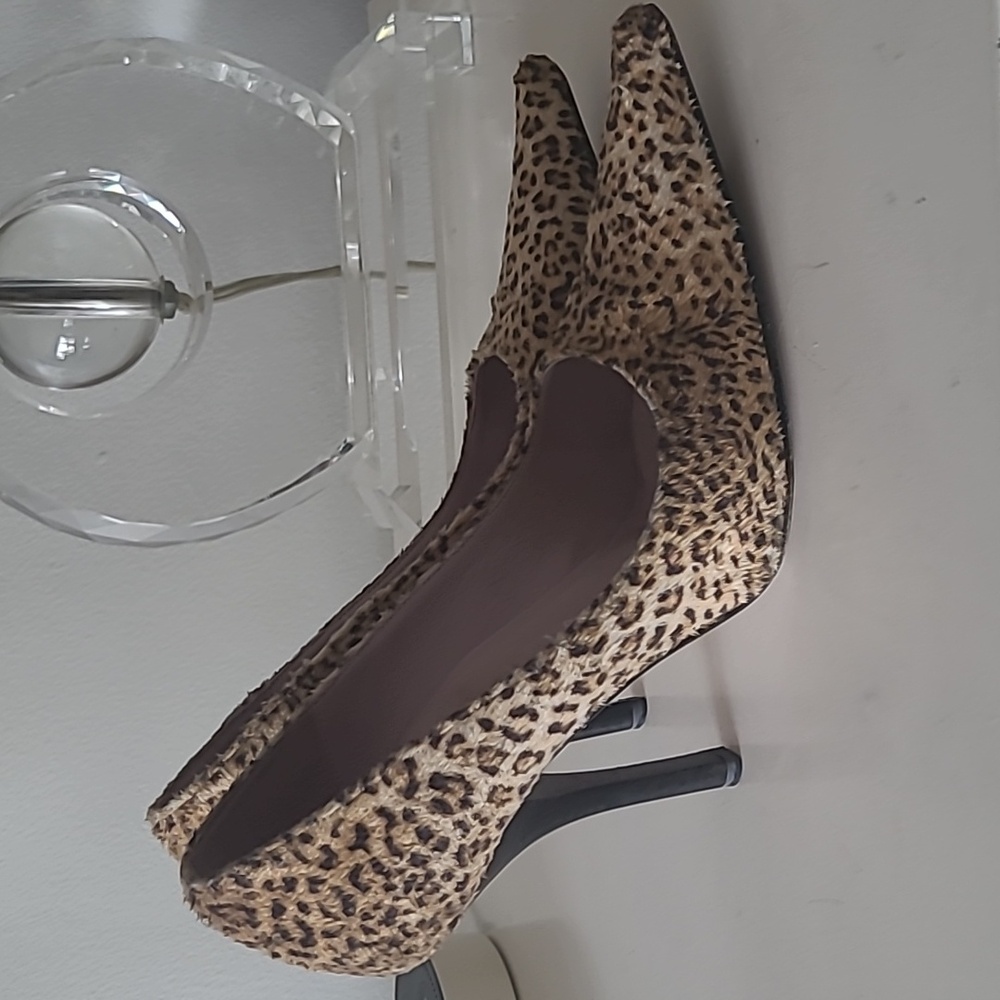 Leopard Pumps - Picture 7 of 7